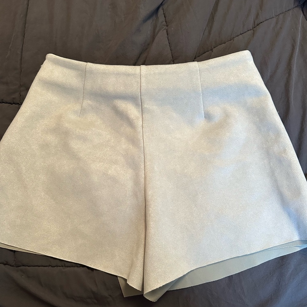 Skort - Picture 2 of 3